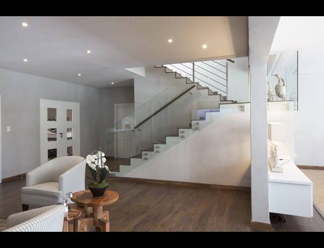 4 BEDROOM HOUSE SOLD IN GALLO MANOR